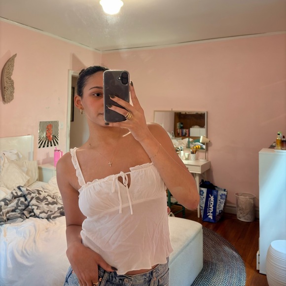 White Danity Top - Picture 2 of 3